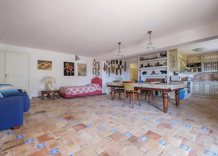 Casa Della Poiana * ليباري